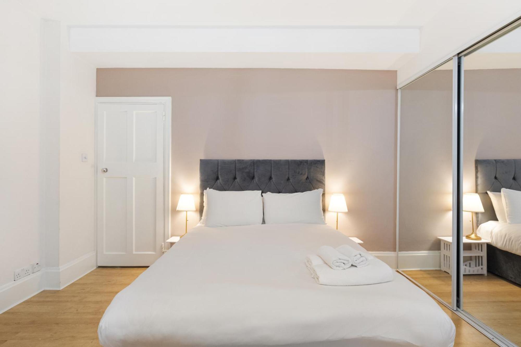 Apartment Kenton Court